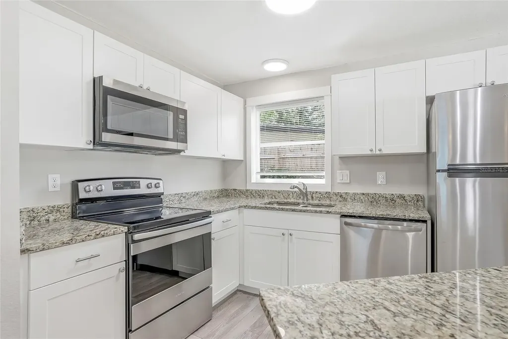 997 Cedarwood Avenue Dunedin FL 34698