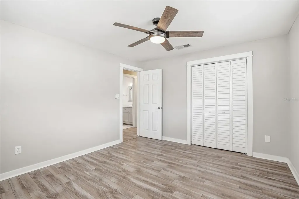 997 Cedarwood Avenue Dunedin FL 34698