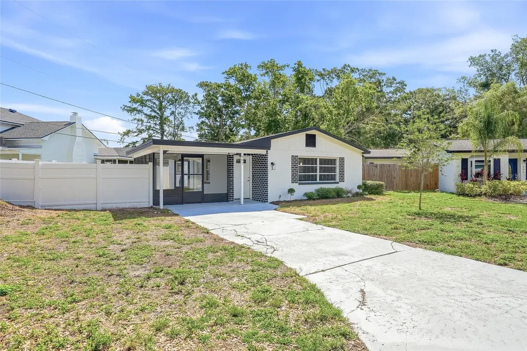 997 Cedarwood Avenue Dunedin FL 34698