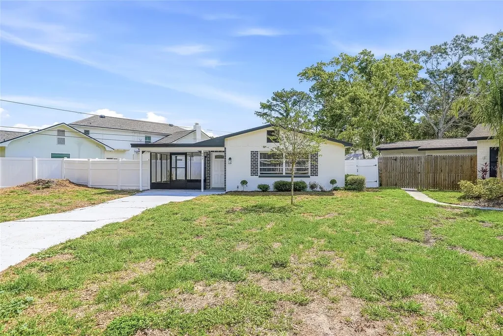 997 Cedarwood Avenue Dunedin FL 34698