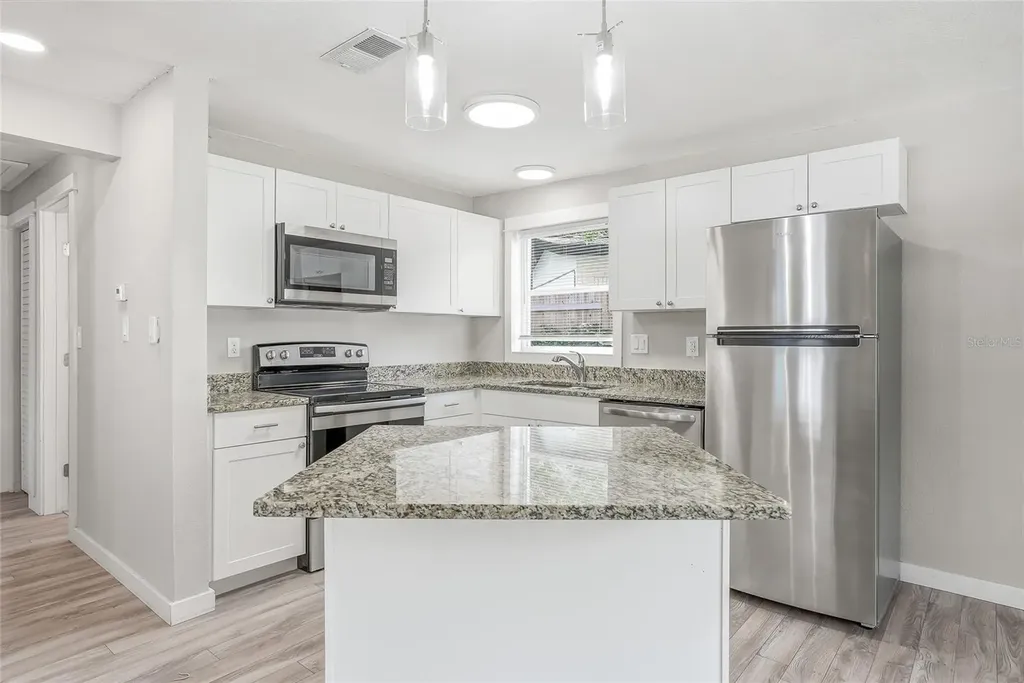 997 Cedarwood Avenue Dunedin FL 34698