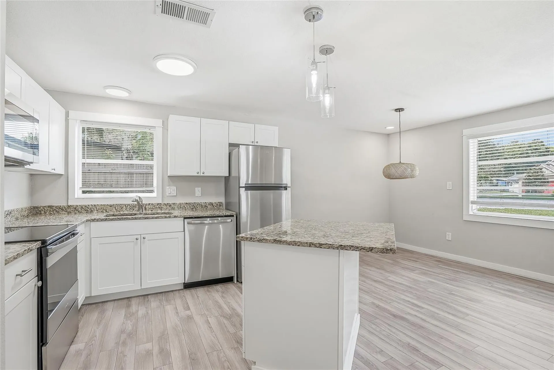 997 Cedarwood Avenue Dunedin FL 34698