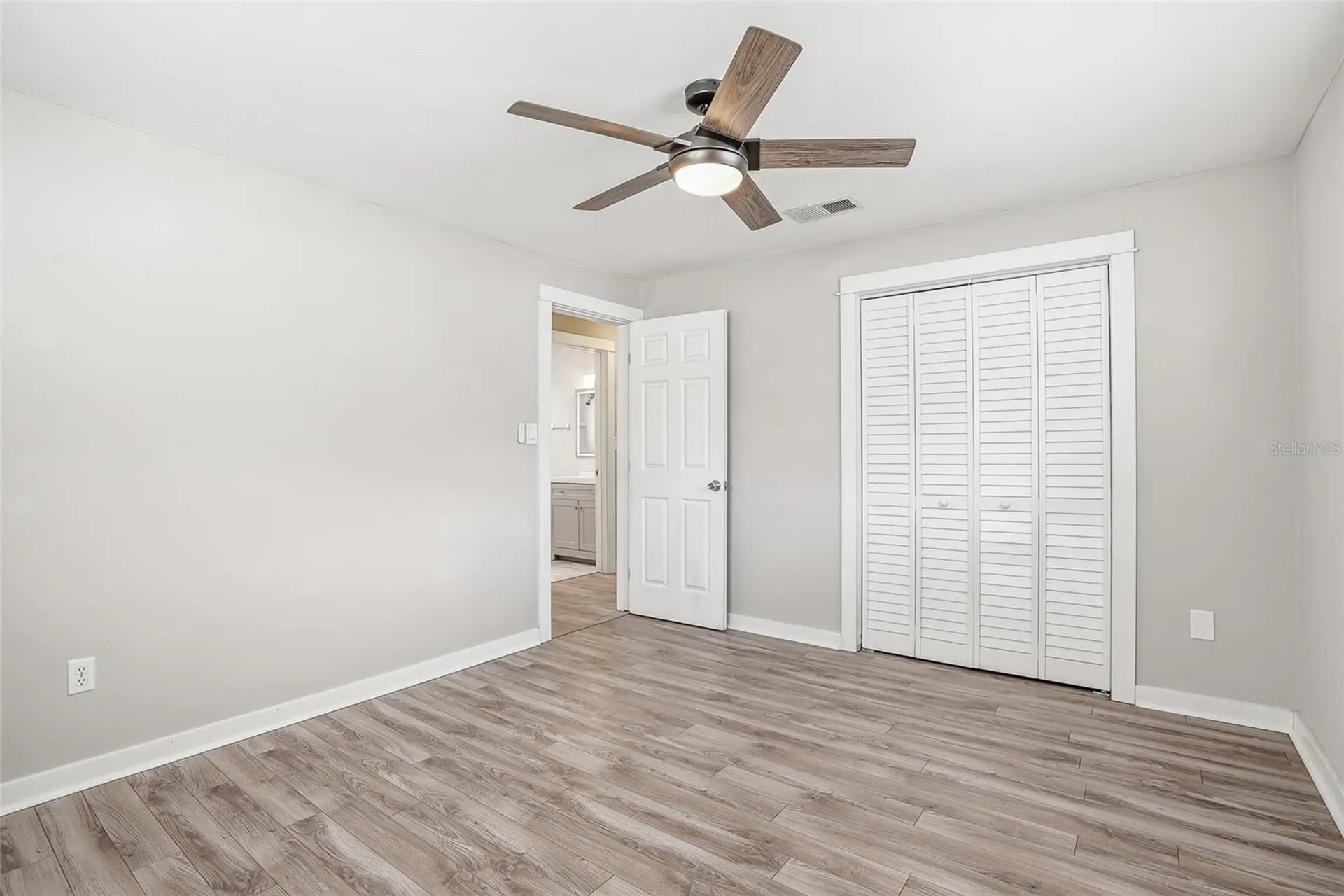 997 Cedarwood Avenue Dunedin FL 34698