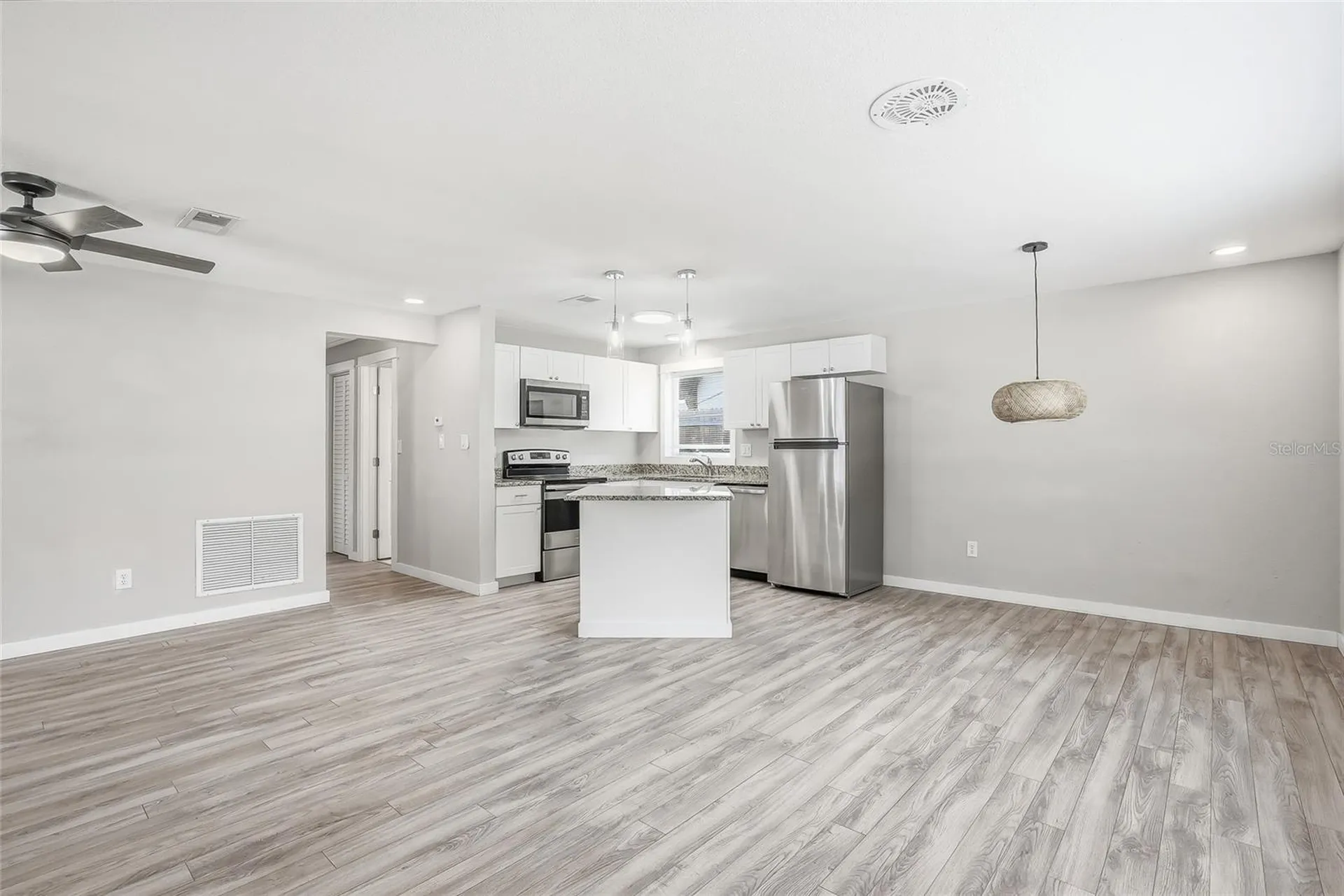 997 Cedarwood Avenue Dunedin FL 34698