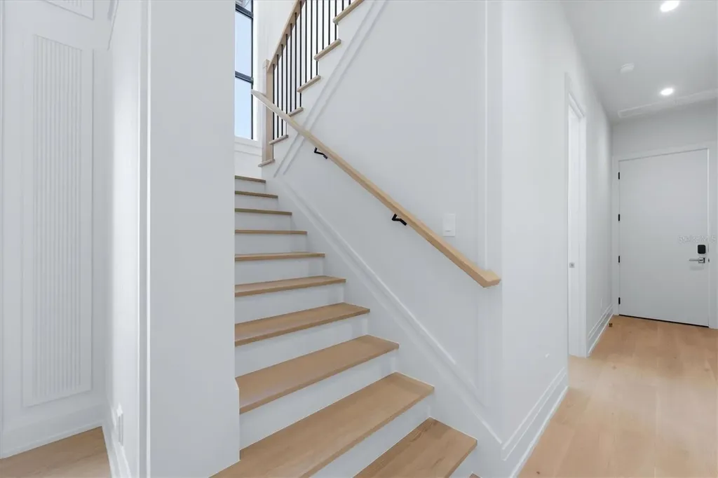 2531 Wisteria Street Sarasota FL 34239