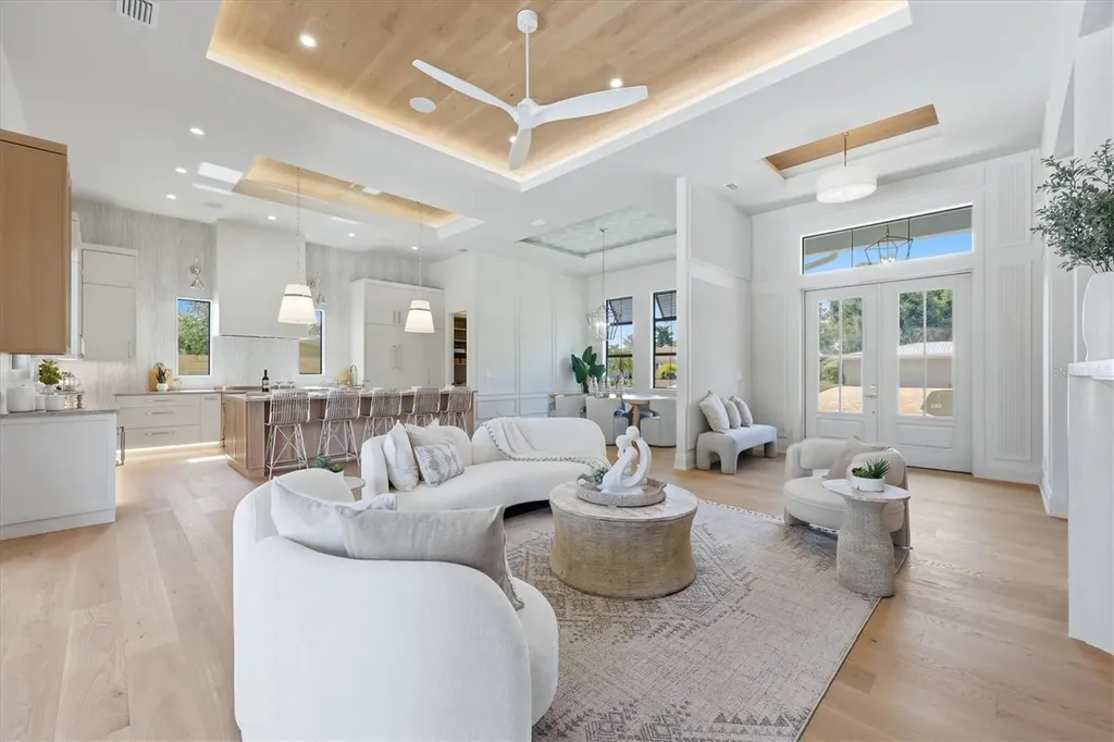 2531 Wisteria Street Sarasota FL 34239