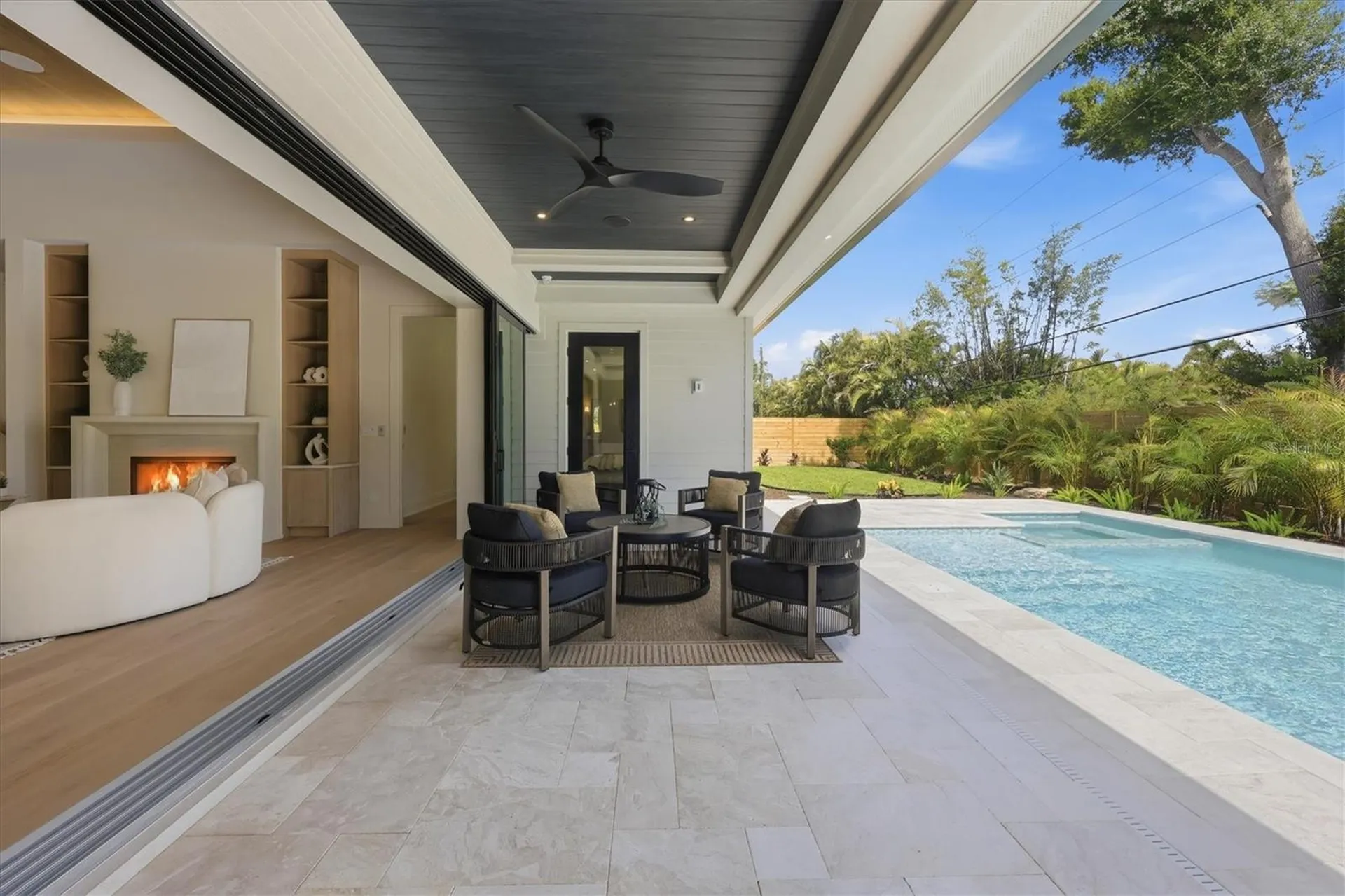2531 Wisteria Street Sarasota FL 34239