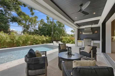 2531 Wisteria Street Sarasota FL 34239