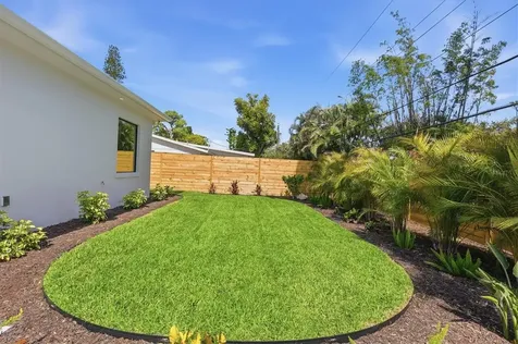 2531 Wisteria Street Sarasota FL 34239