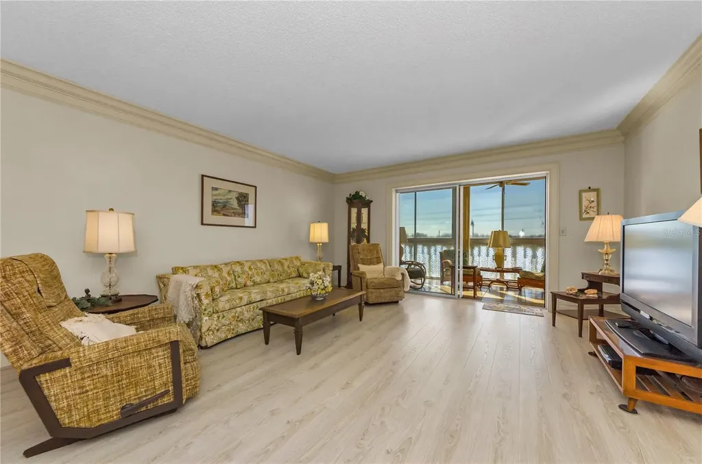 131 Bluff View Drive Belleair Bluffs FL 33770