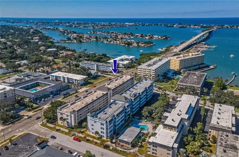 131 Bluff View Drive Belleair Bluffs FL 33770