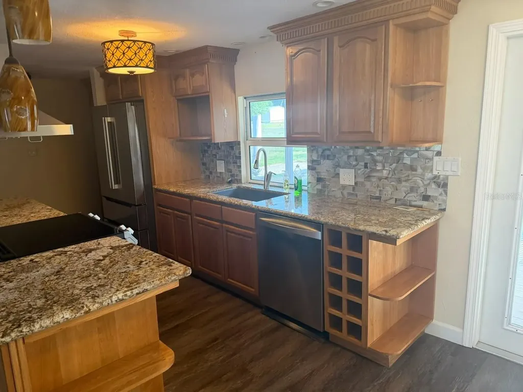 11595 SE 129th Place Ocklawaha FL 32179