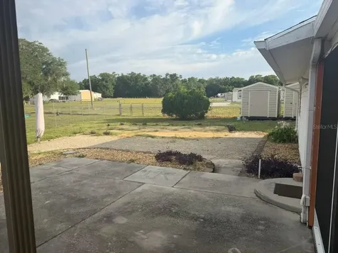 11595 SE 129th Place Ocklawaha FL 32179