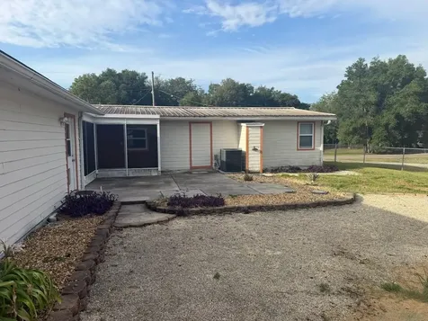 11595 SE 129th Place Ocklawaha FL 32179