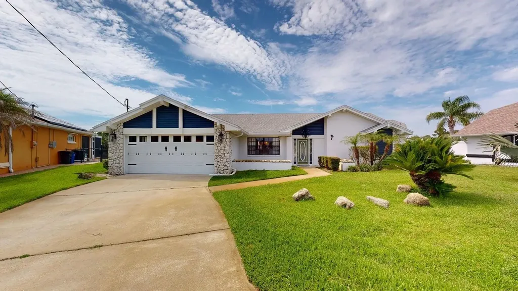 1 Cherrytree Court Palm Coast FL 32137