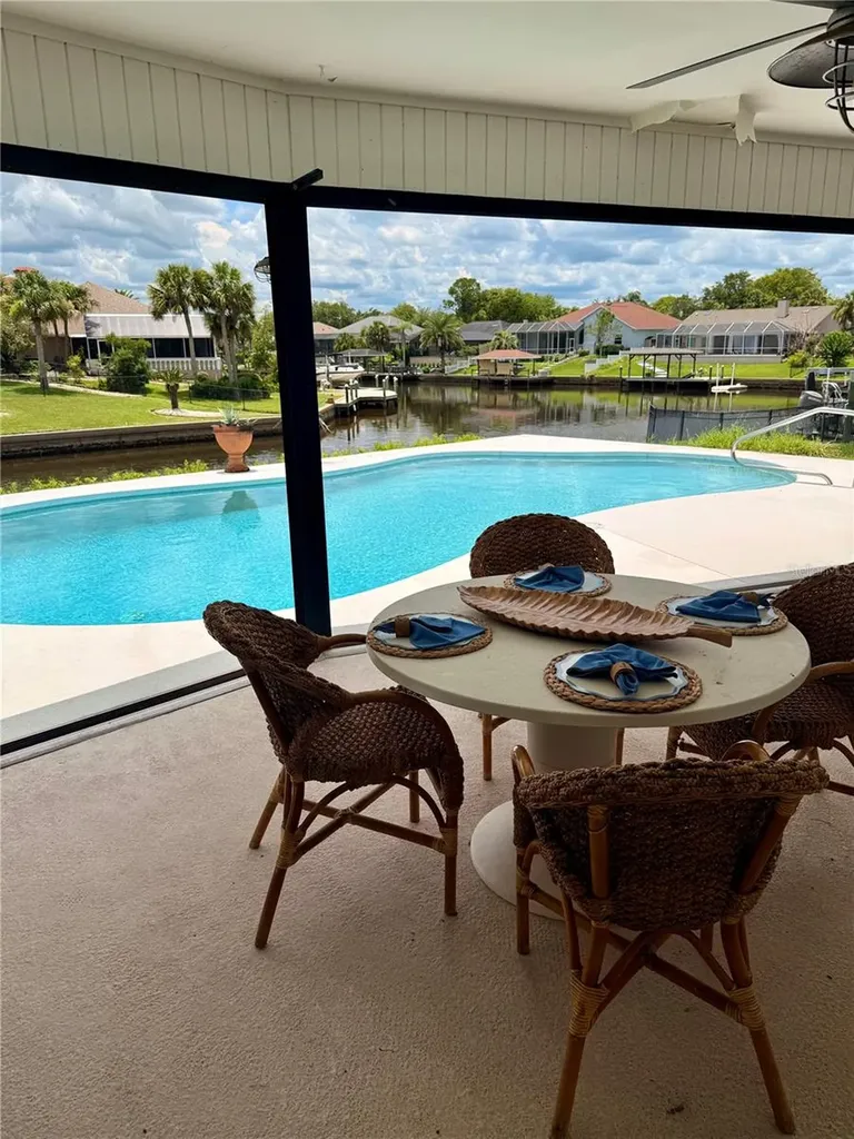 1 Cherrytree Court Palm Coast FL 32137