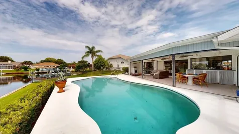 1 Cherrytree Court Palm Coast FL 32137