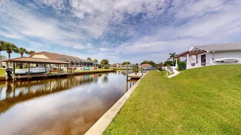 1 Cherrytree Court Palm Coast FL 32137