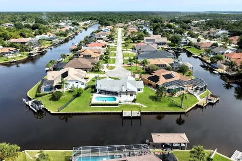 1 Cherrytree Court Palm Coast FL 32137