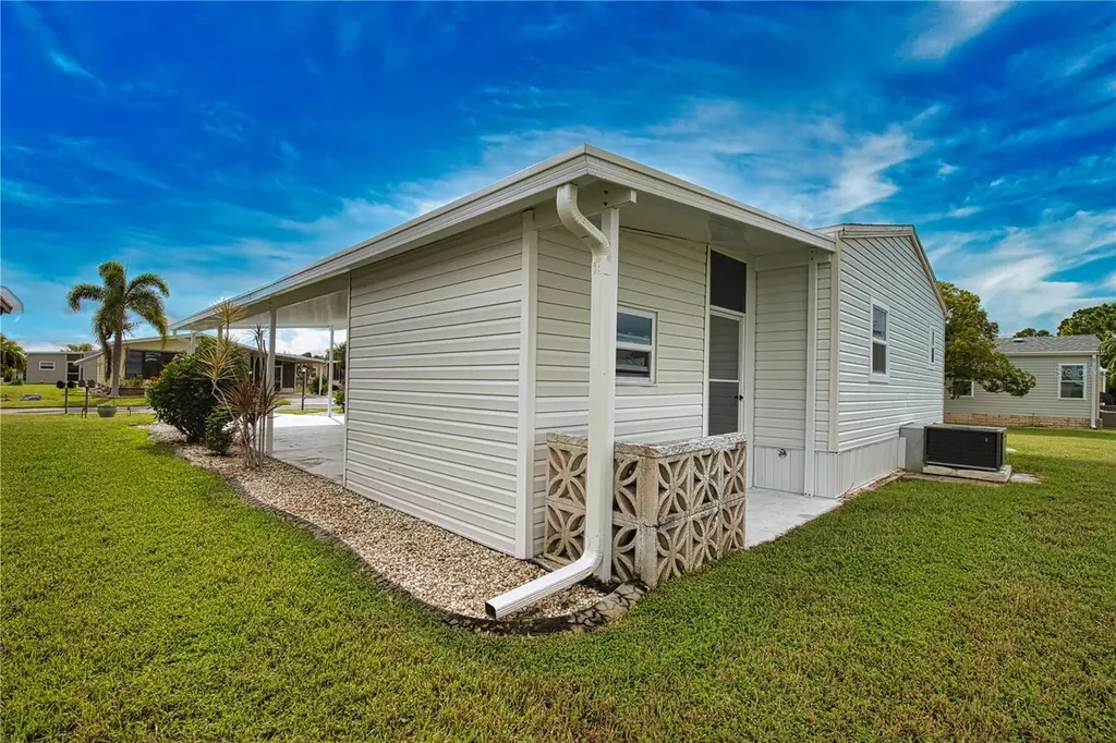 632 La Jolla Circle North Port FL 34287