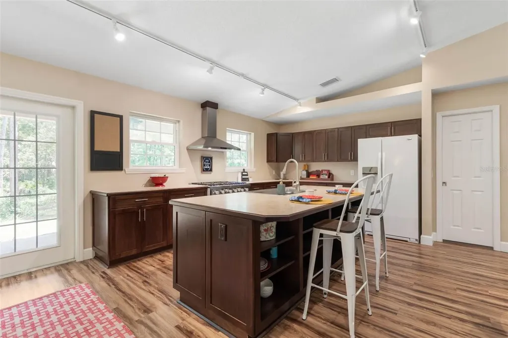3296 N Old Dixie Highway Bunnell FL 32110
