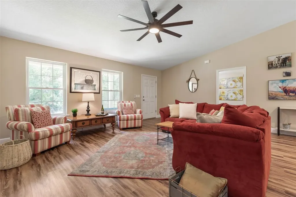 3296 N Old Dixie Highway Bunnell FL 32110