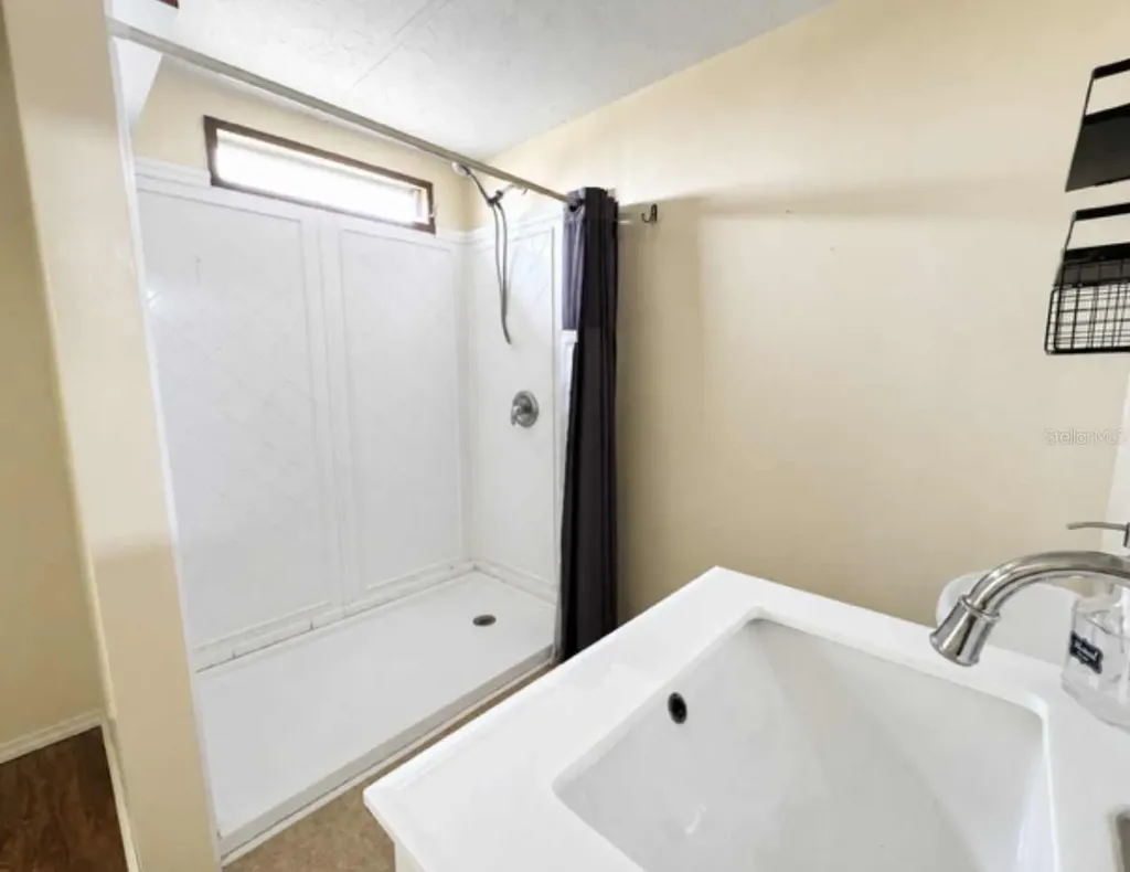 1925 Mary Lane Holiday FL 34690