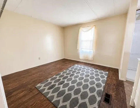 1925 Mary Lane Holiday FL 34690