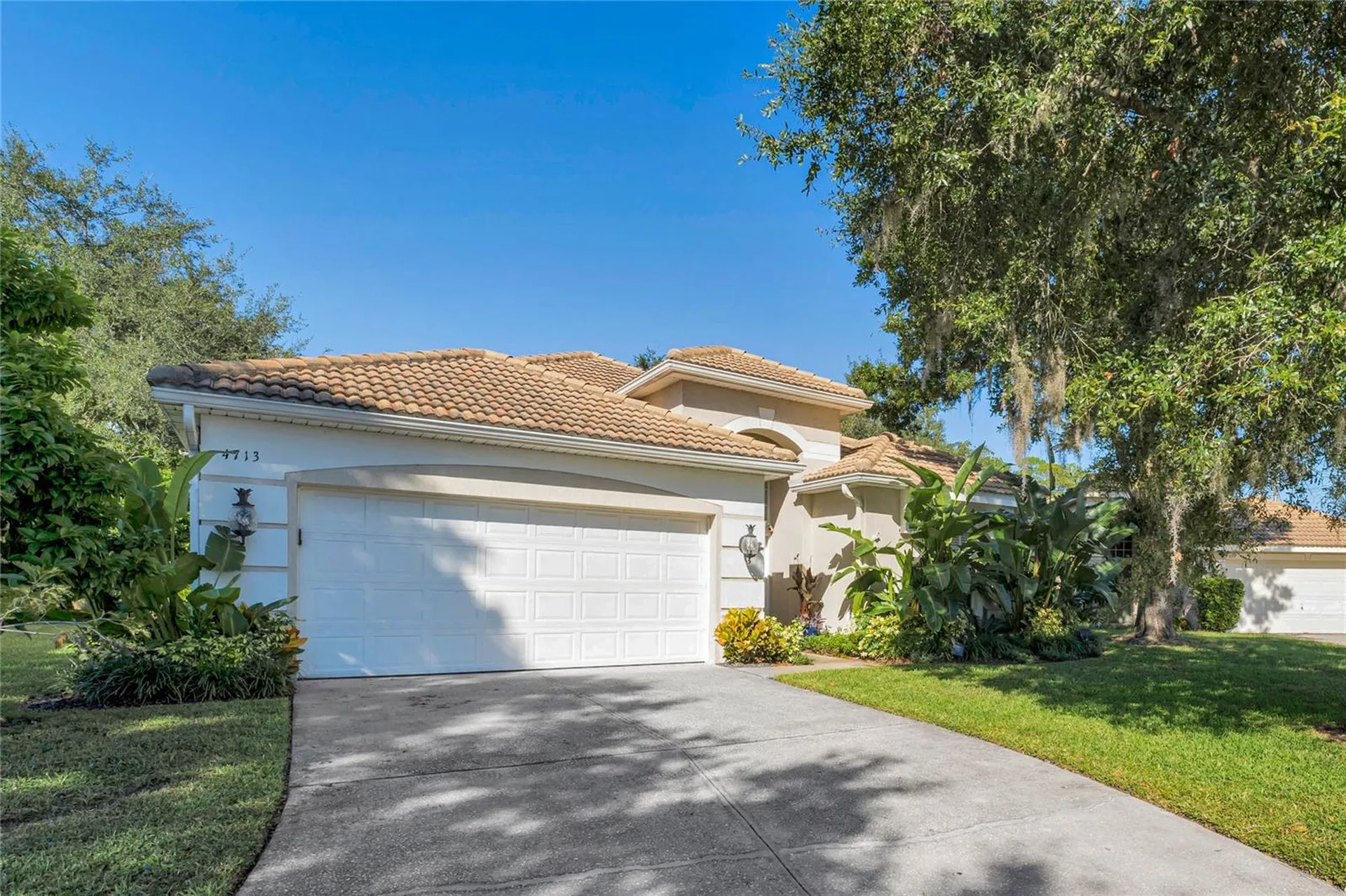 4713 Windsor Avenue Orlando FL 32819