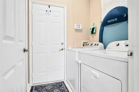 4713 Windsor Avenue Orlando FL 32819