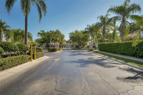 4713 Windsor Avenue Orlando FL 32819