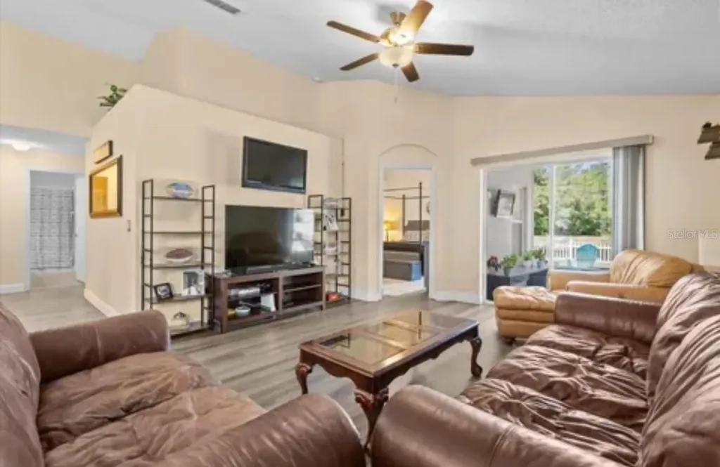 1722 Palmetto Pine Lane Orlando FL 32826