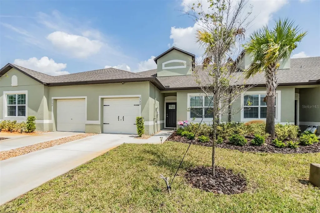 6748 Ripple Pond Loop Zephyrhills FL 33541