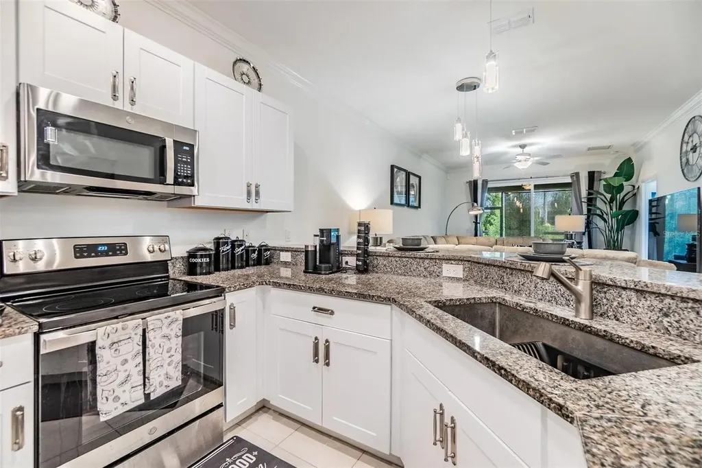 6748 Ripple Pond Loop Zephyrhills FL 33541
