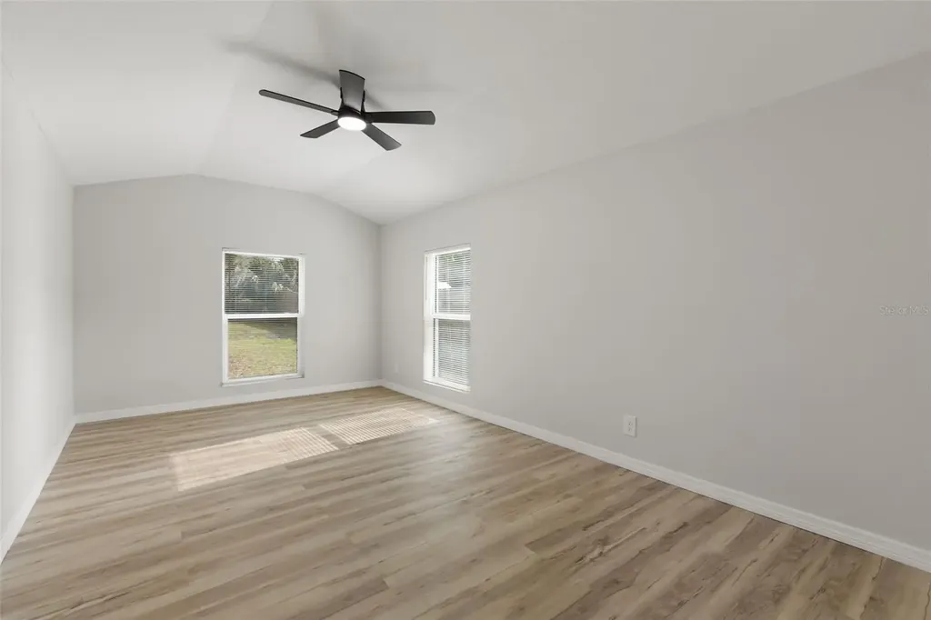 384 Magnolia Place Debary FL 32713
