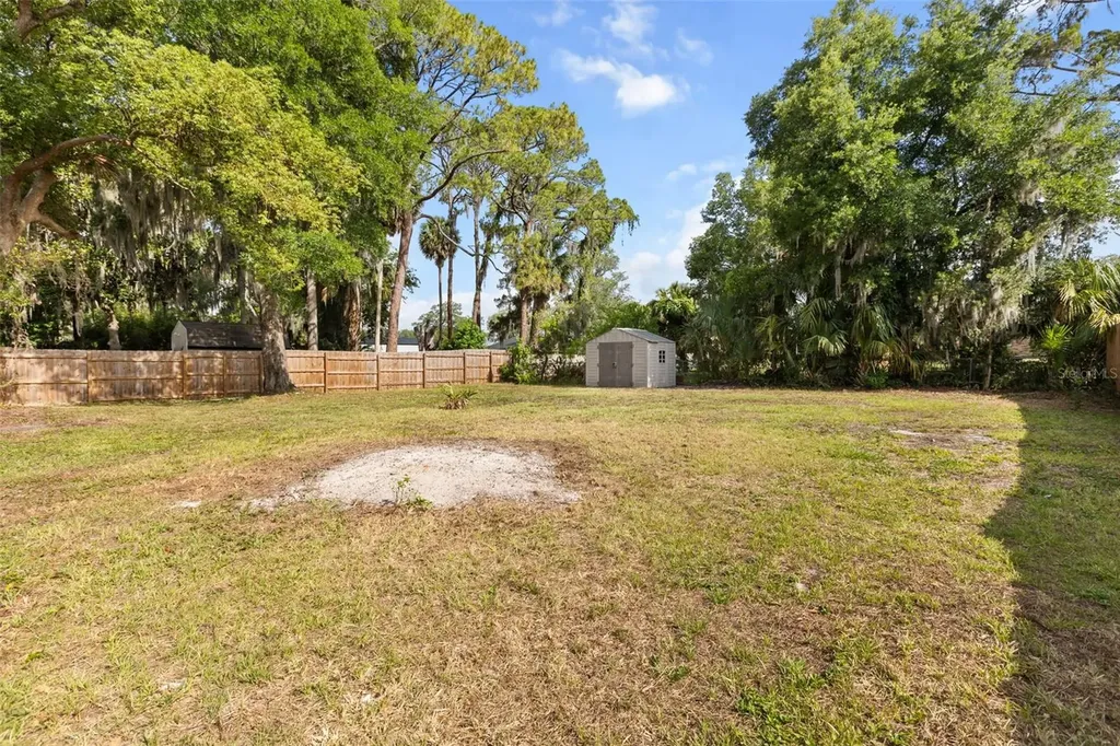 384 Magnolia Place Debary FL 32713