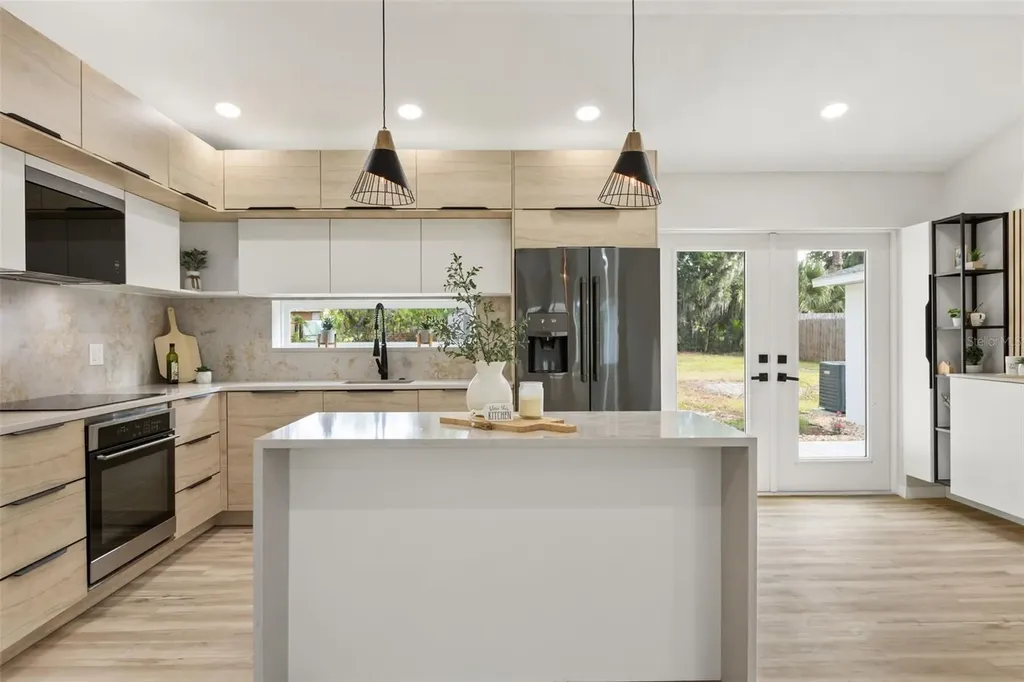 384 Magnolia Place Debary FL 32713