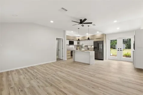 384 Magnolia Place Debary FL 32713