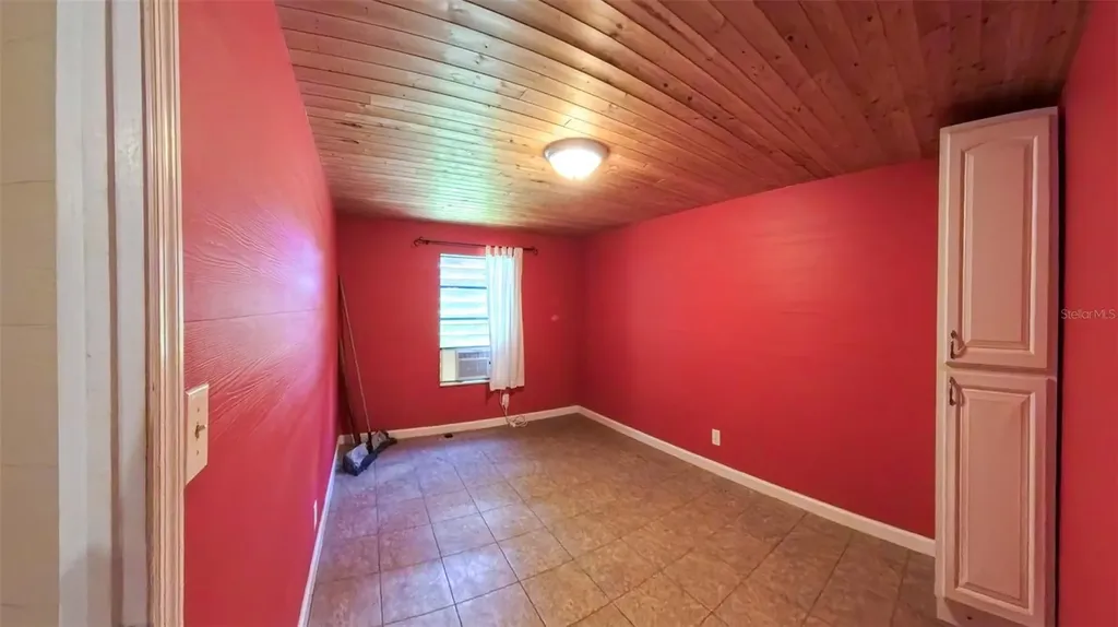 2501 Gator Lane Groveland FL 34736