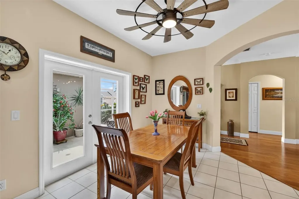 2003 Bayside Avenue Mount Dora FL 32757