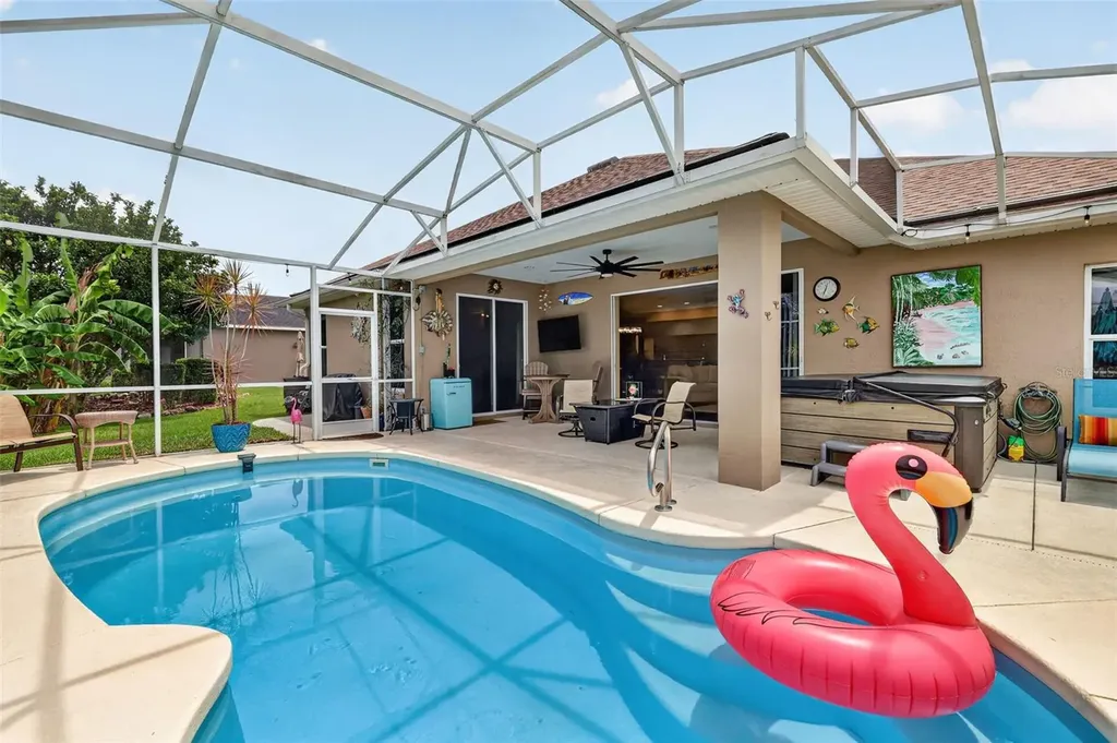 2003 Bayside Avenue Mount Dora FL 32757