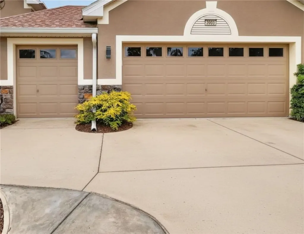 2003 Bayside Avenue Mount Dora FL 32757