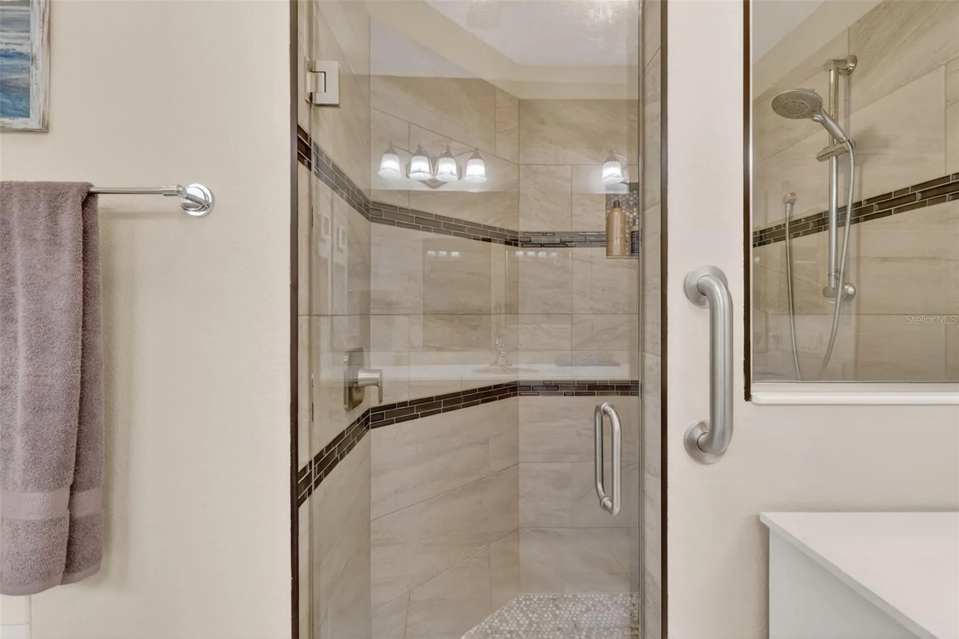 2003 Bayside Avenue Mount Dora FL 32757