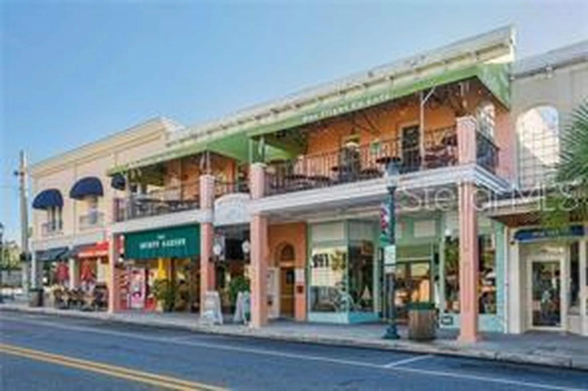 2003 Bayside Avenue Mount Dora FL 32757