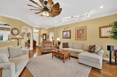 2003 Bayside Avenue Mount Dora FL 32757