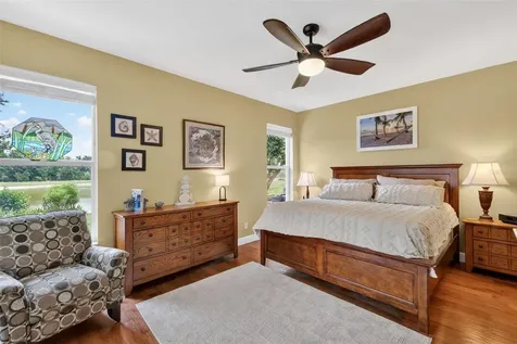 2003 Bayside Avenue Mount Dora FL 32757
