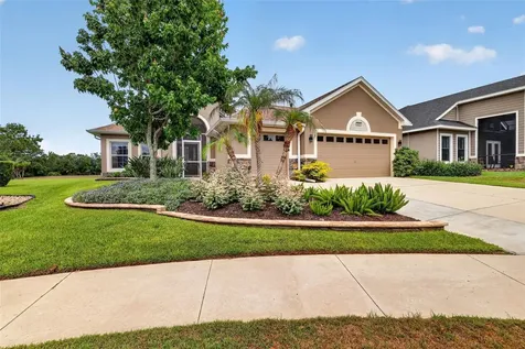 2003 Bayside Avenue Mount Dora FL 32757