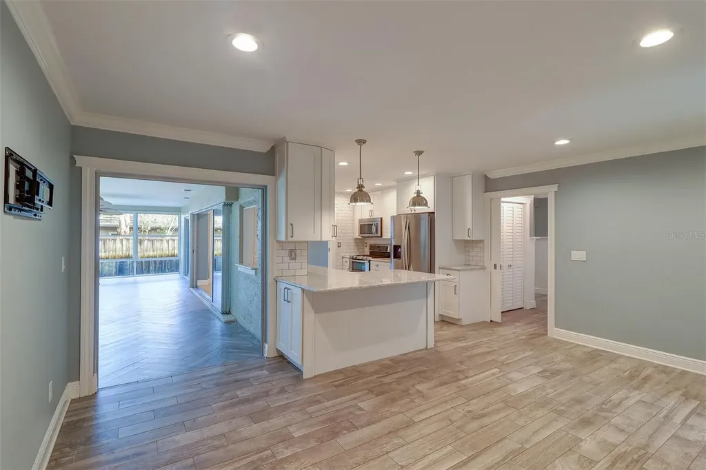 2958 Meadow Wood Drive Clearwater FL 33761