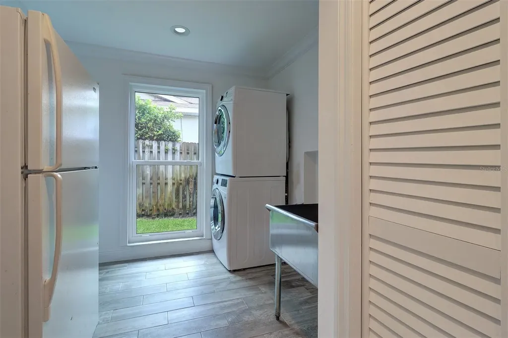 2958 Meadow Wood Drive Clearwater FL 33761
