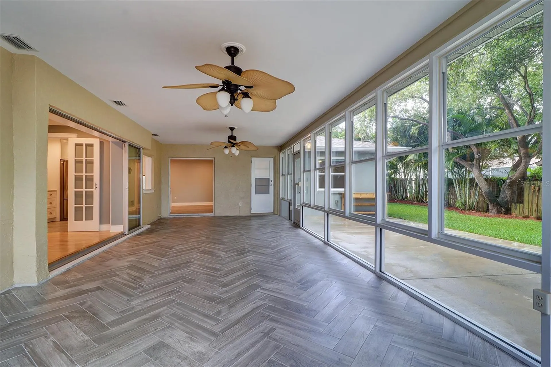 2958 Meadow Wood Drive Clearwater FL 33761